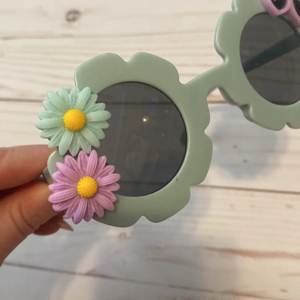Girls ice blue sunglasses w charms